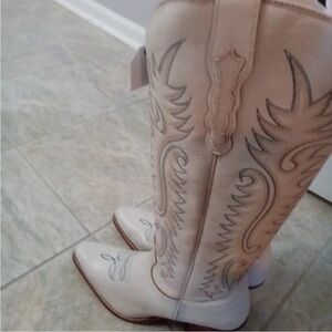 MYRA leather cowgirl boots